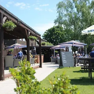 https://the-dolman-at-forest-golf-course.tophotelsbath.com